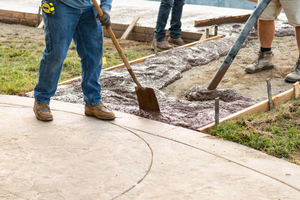 Best Driveways & Floors  in Aurora, MO